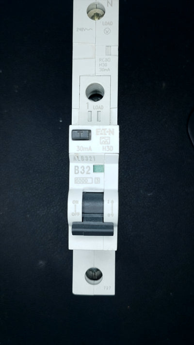 B32 Eaton ALB321 32A Circuit Breaker (1 Pole, 6000A)