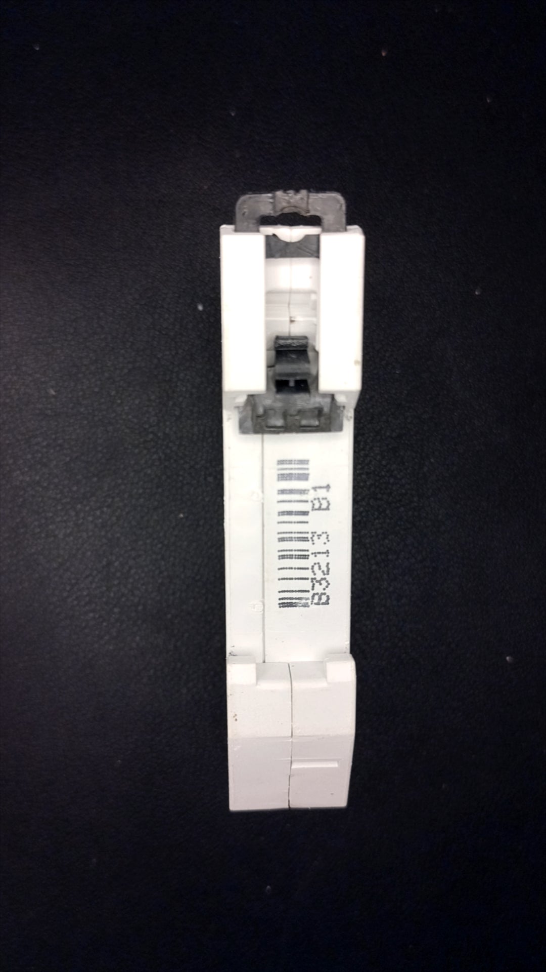 B32 MK 5932s 32A (Single Pole MCB)