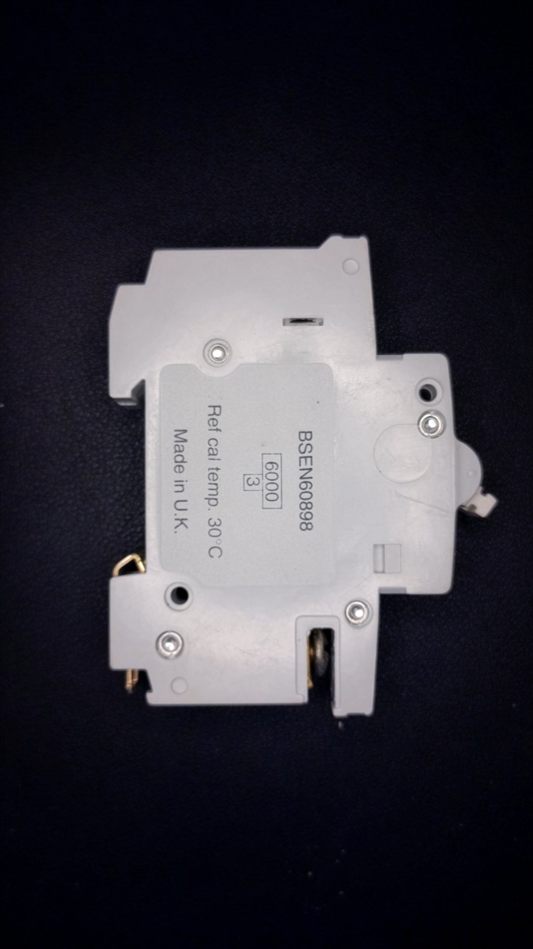 B6 Wylex NSB06 6A White Switch (Single Pole)