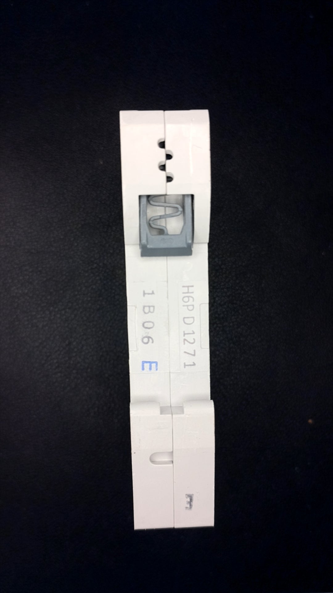 B6 Wylex NHXLB06 6A Circuit Breaker