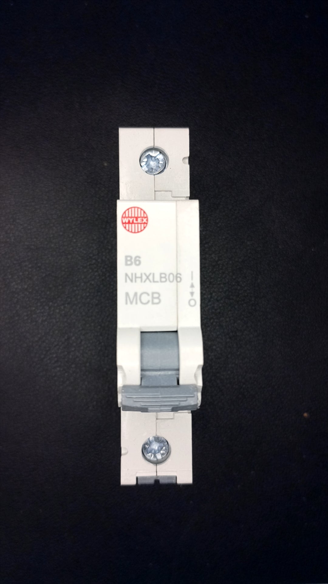 B6 Wylex NHXLB06 6A Circuit Breaker