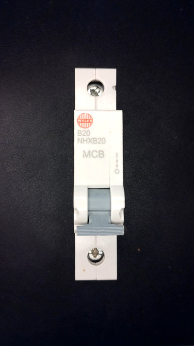 B20 Wylex NHXB20 20A Circuit Breaker