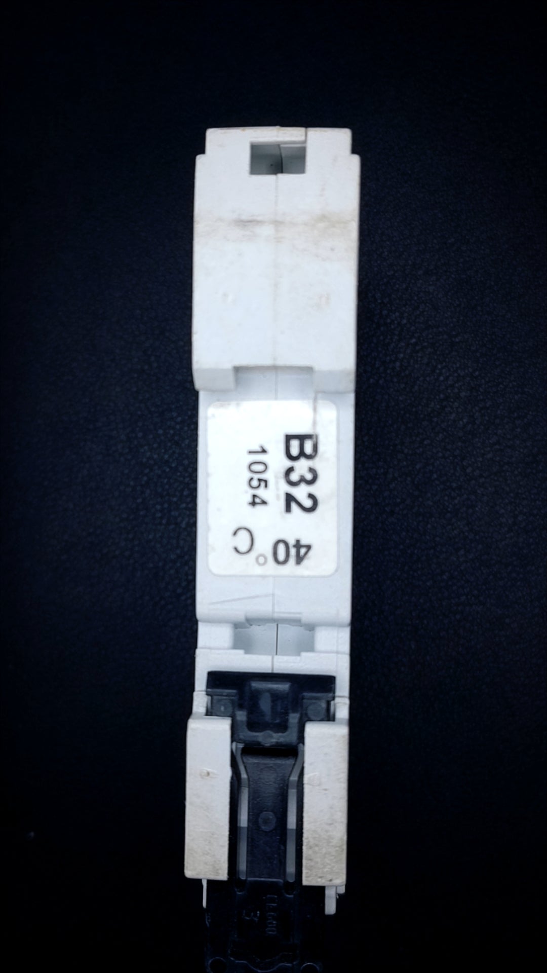 B32 MEM Memera 2000 MEM-ALB321 B32 32amp Circuit Breaker