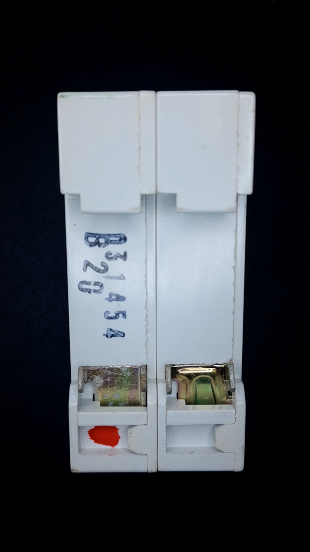 B20 MEM M9 20A 202mb Type B Circuit Breaker