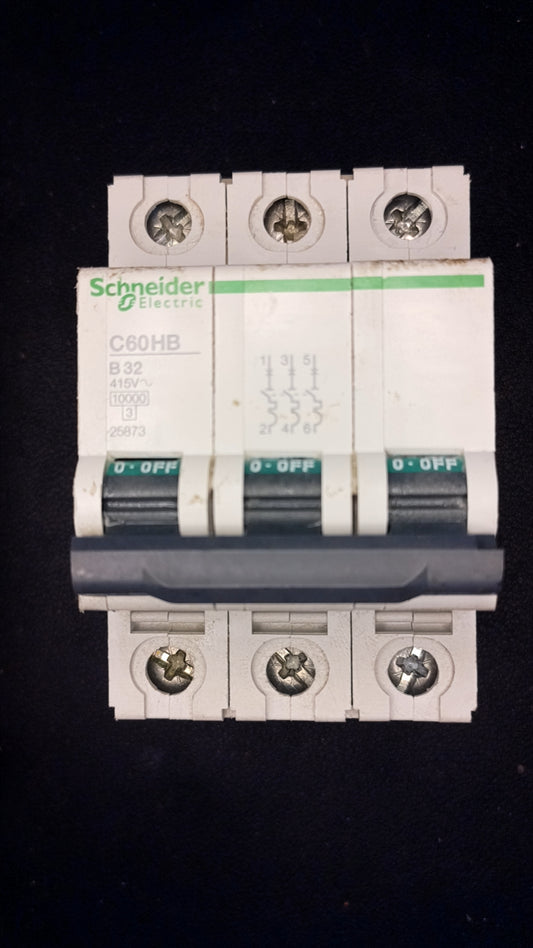 C32 Schneider Electric C60HB 32 25873