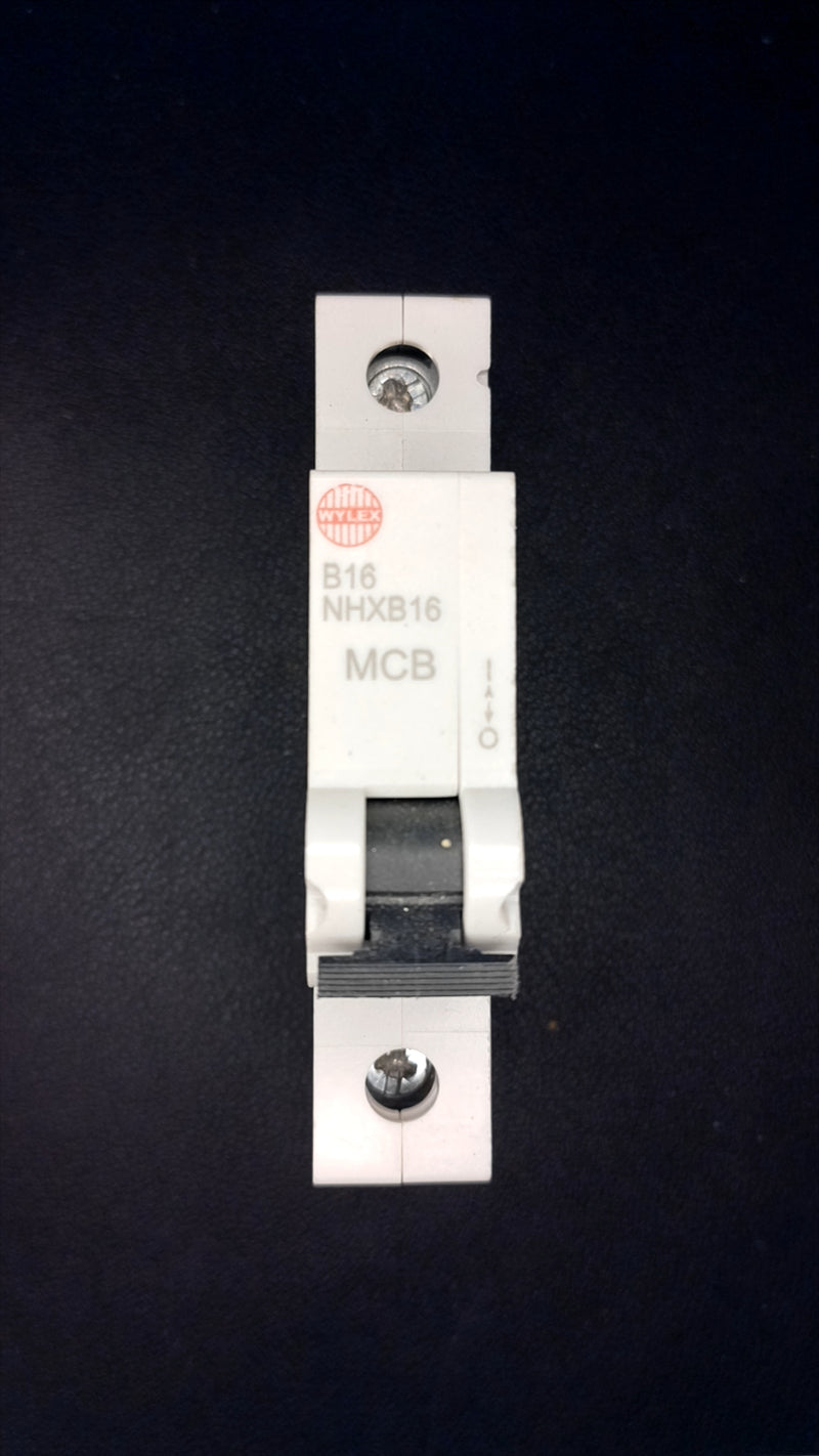 B16 Wylex NHXB16 16A Circuit Breaker (Single Pole, 6000A)