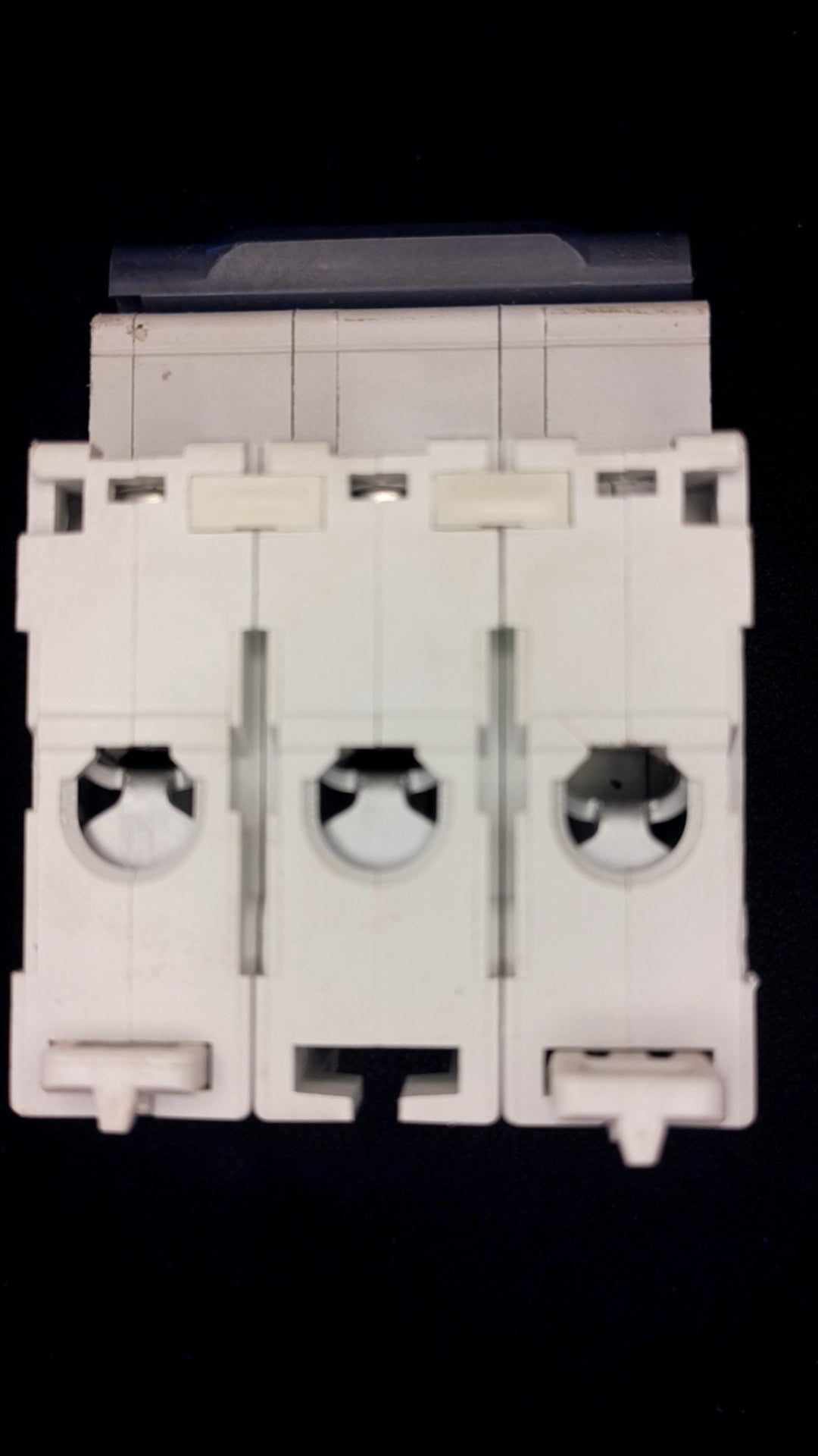 C32 Schneider Electric C60HB 32 25873