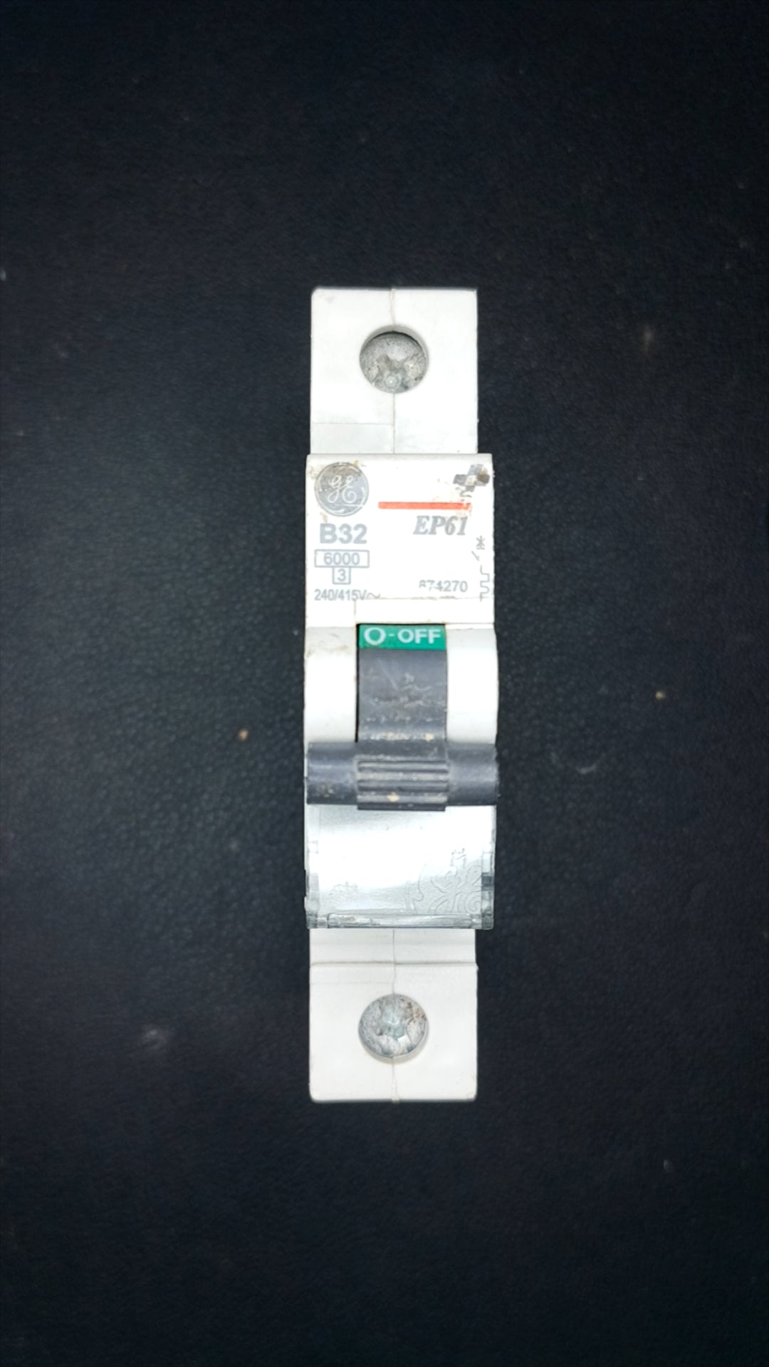 C32 GE EP61 32A 3-Pole Circuit Breaker (6000A Breaking Capacity)