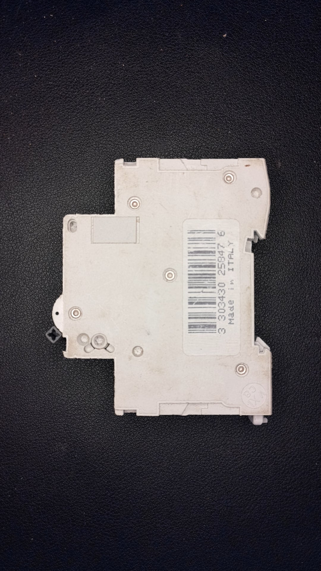 C32 Schneider Electric C60HB 25847 32A MCB 1 Pole