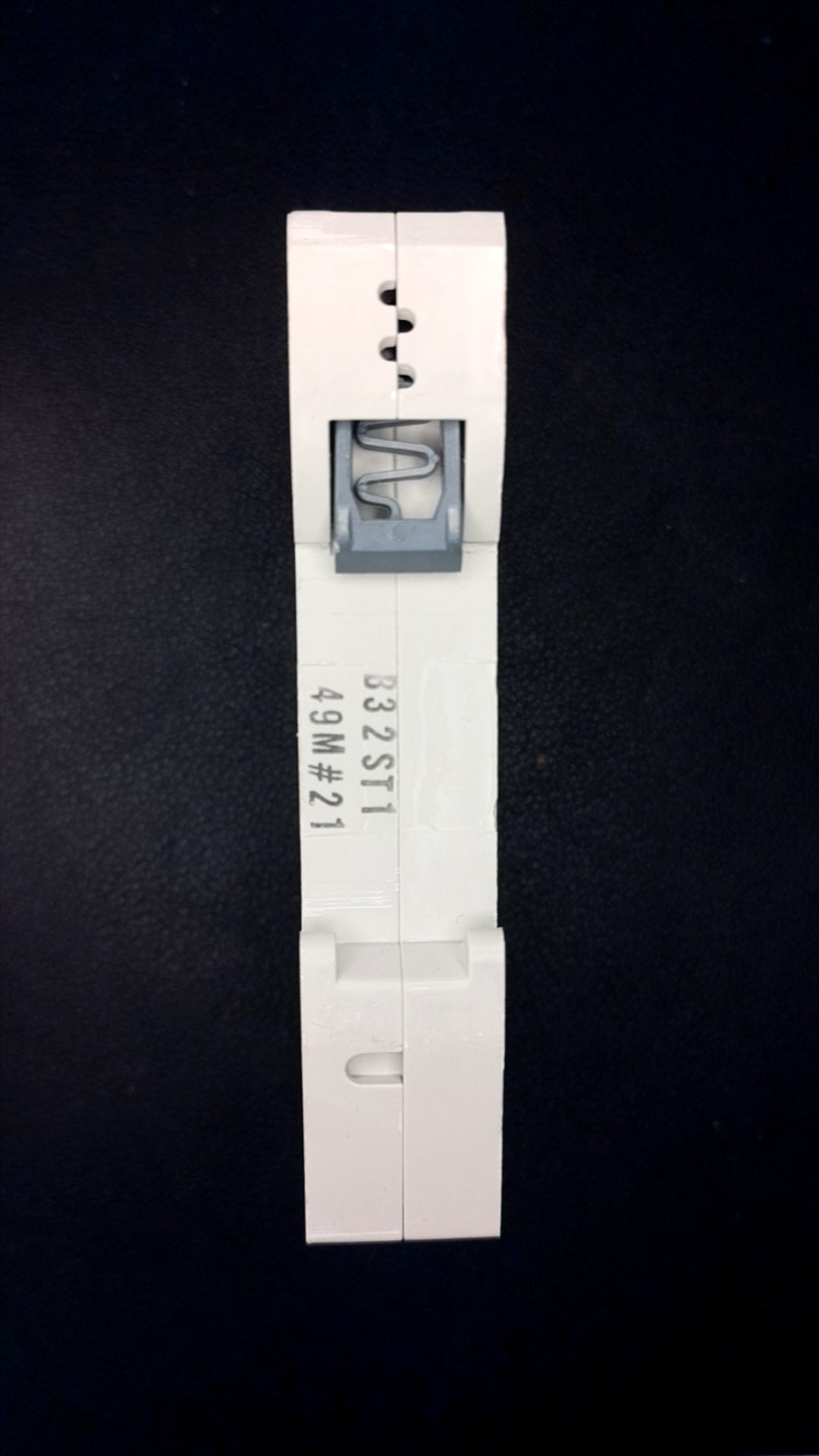 B32 Wylex NHXLB32 32A Circuit Breaker