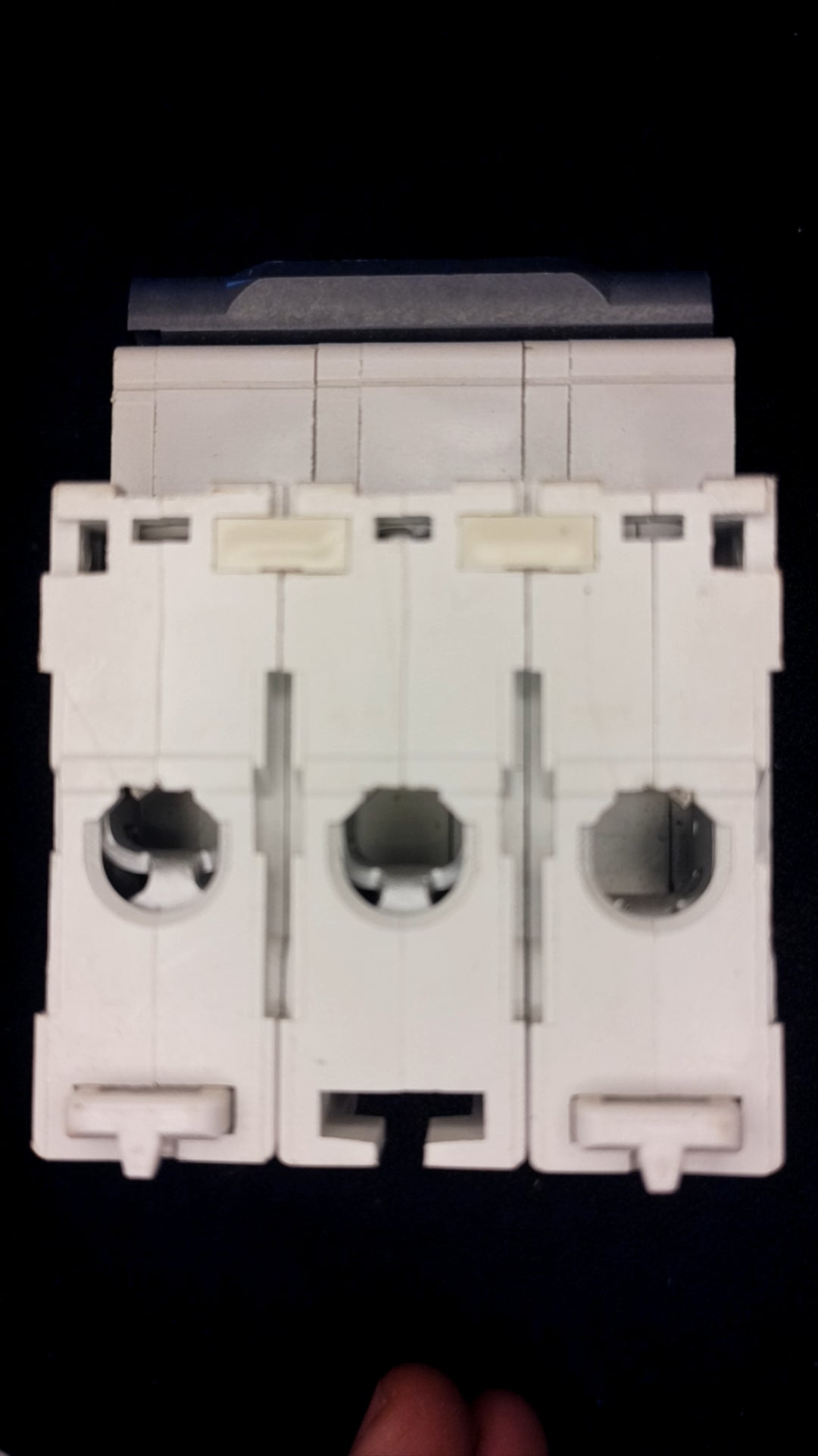 C32 Schneider Electric C60HD 32A 25732