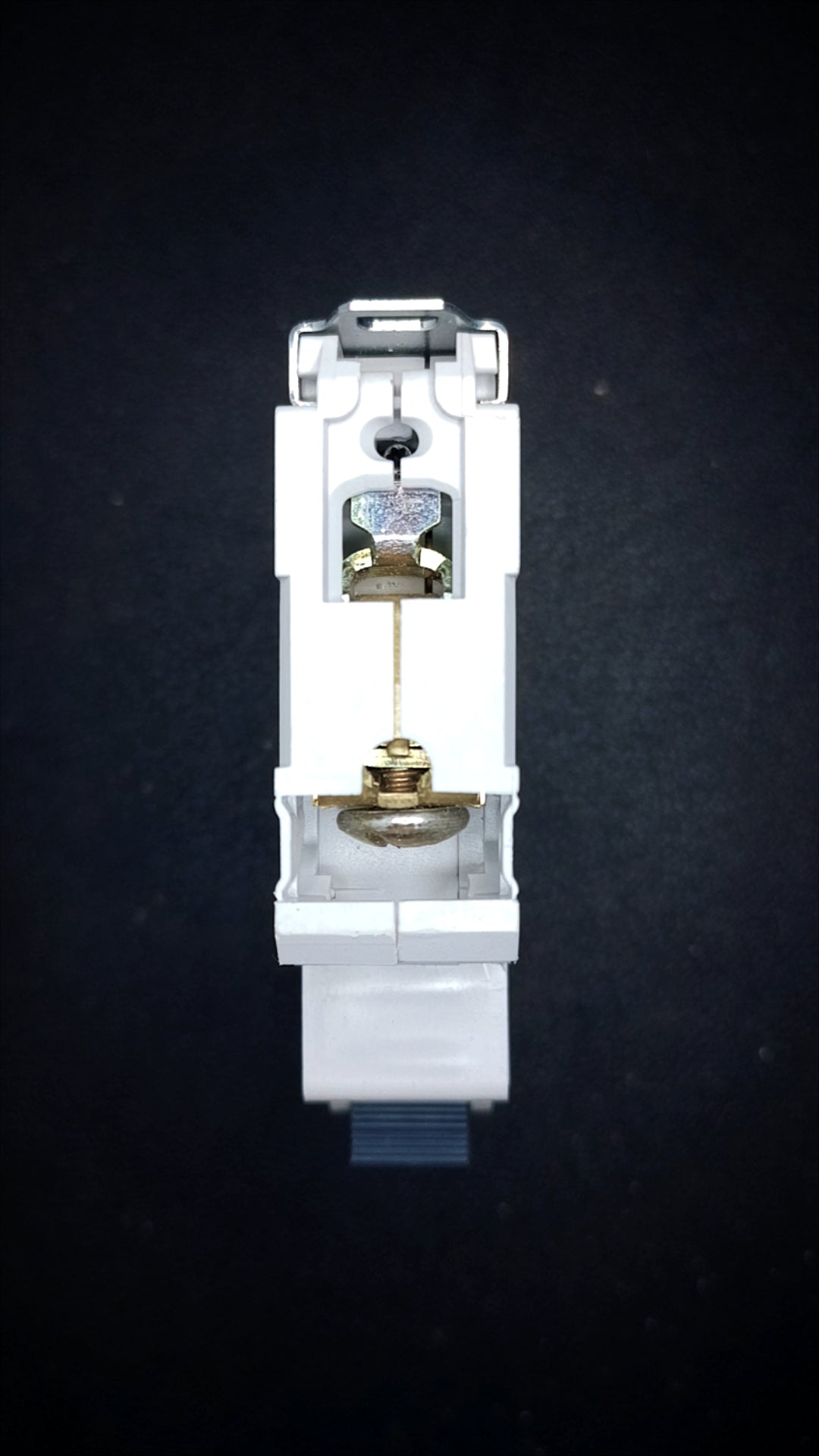 B6 Hager MT 106 6A (1 Pole, 6000A)