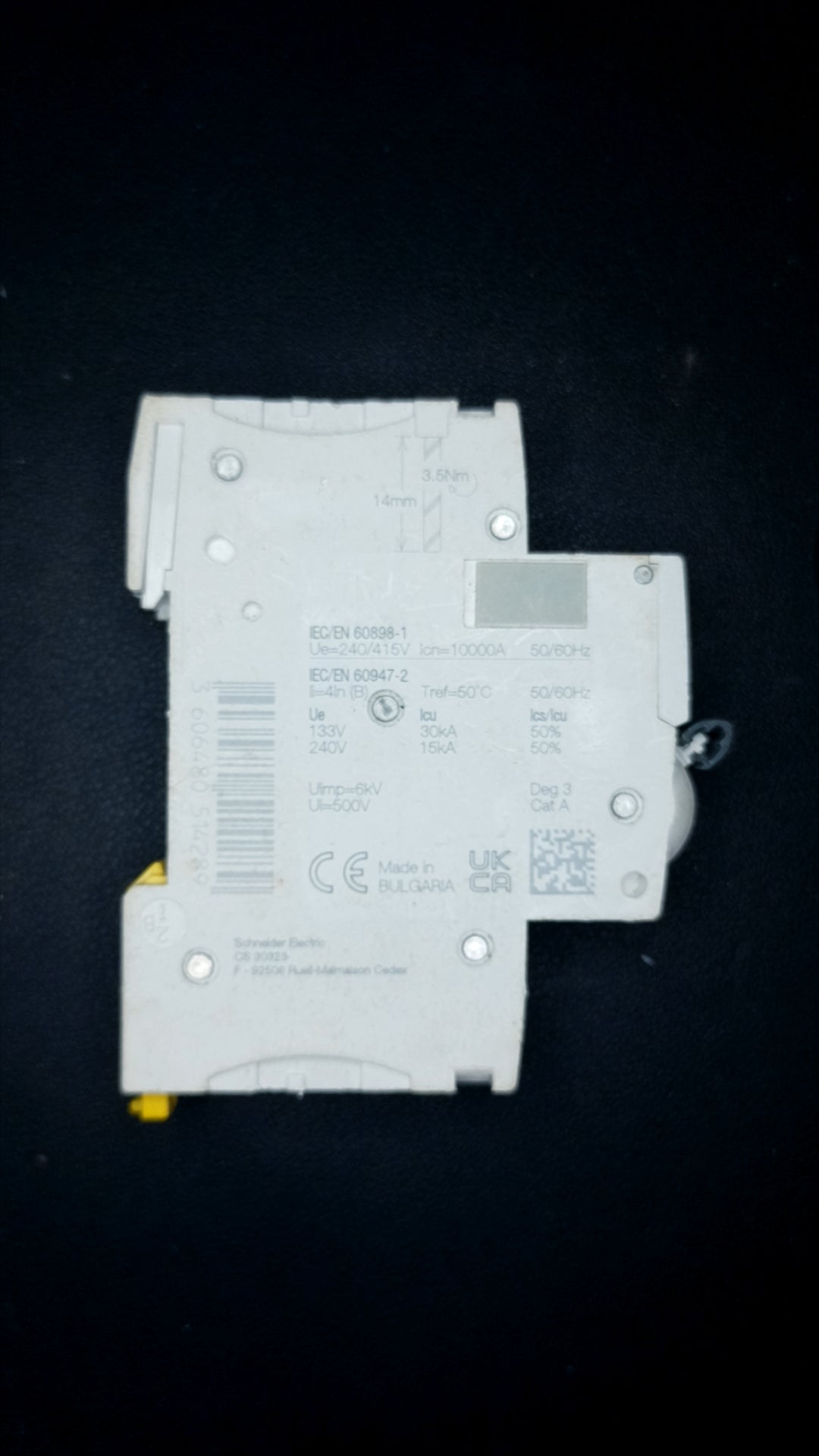 C32 Schneider Electric iC60H 32A Circuit Breaker (1 Pole, 6000A Breaking Capacity)