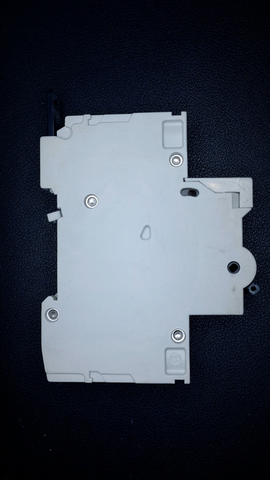 B16 MEM MBH116 16A Circuit Breaker