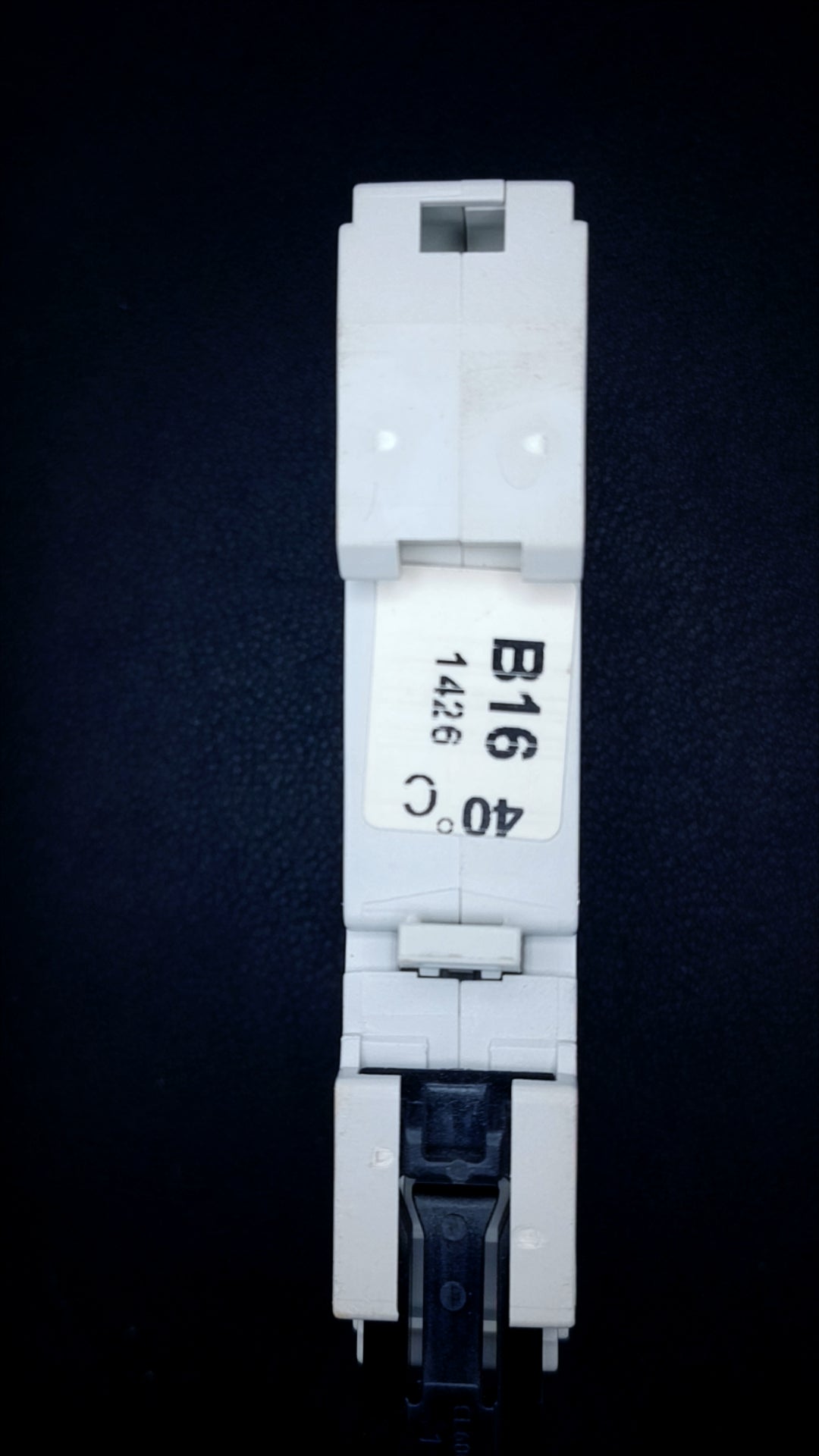 B16 MEM MBH116 16A Circuit Breaker