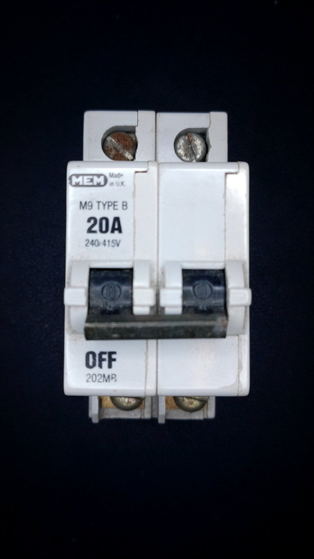 B20 MEM M9 20A 202mb Type B Circuit Breaker