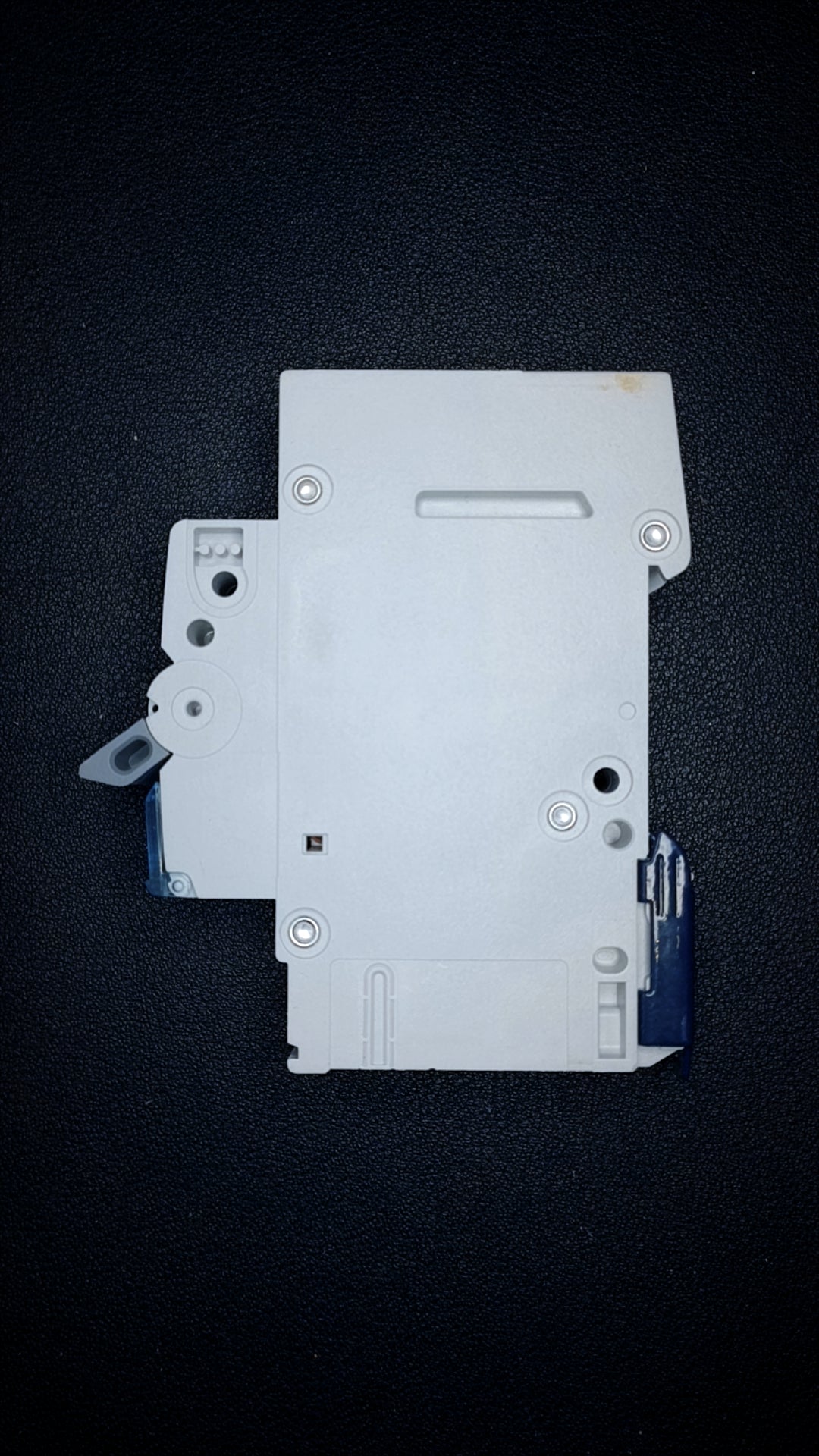 B32 Hager MTN132 32A Circuit Breaker (1 Pole, 6000A)