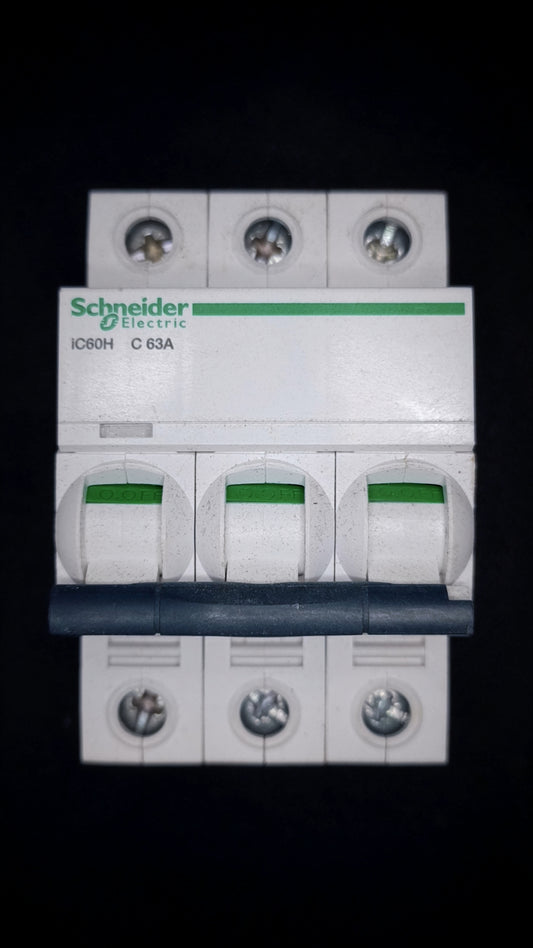 C63 Schneider Electric iC60H 63A (3-Pole)