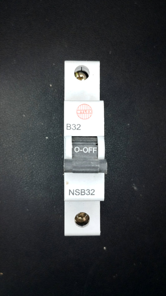 B32 Wylex NSB32 B32 MCB Series 3 (32A, 1 Pole, 6000A)