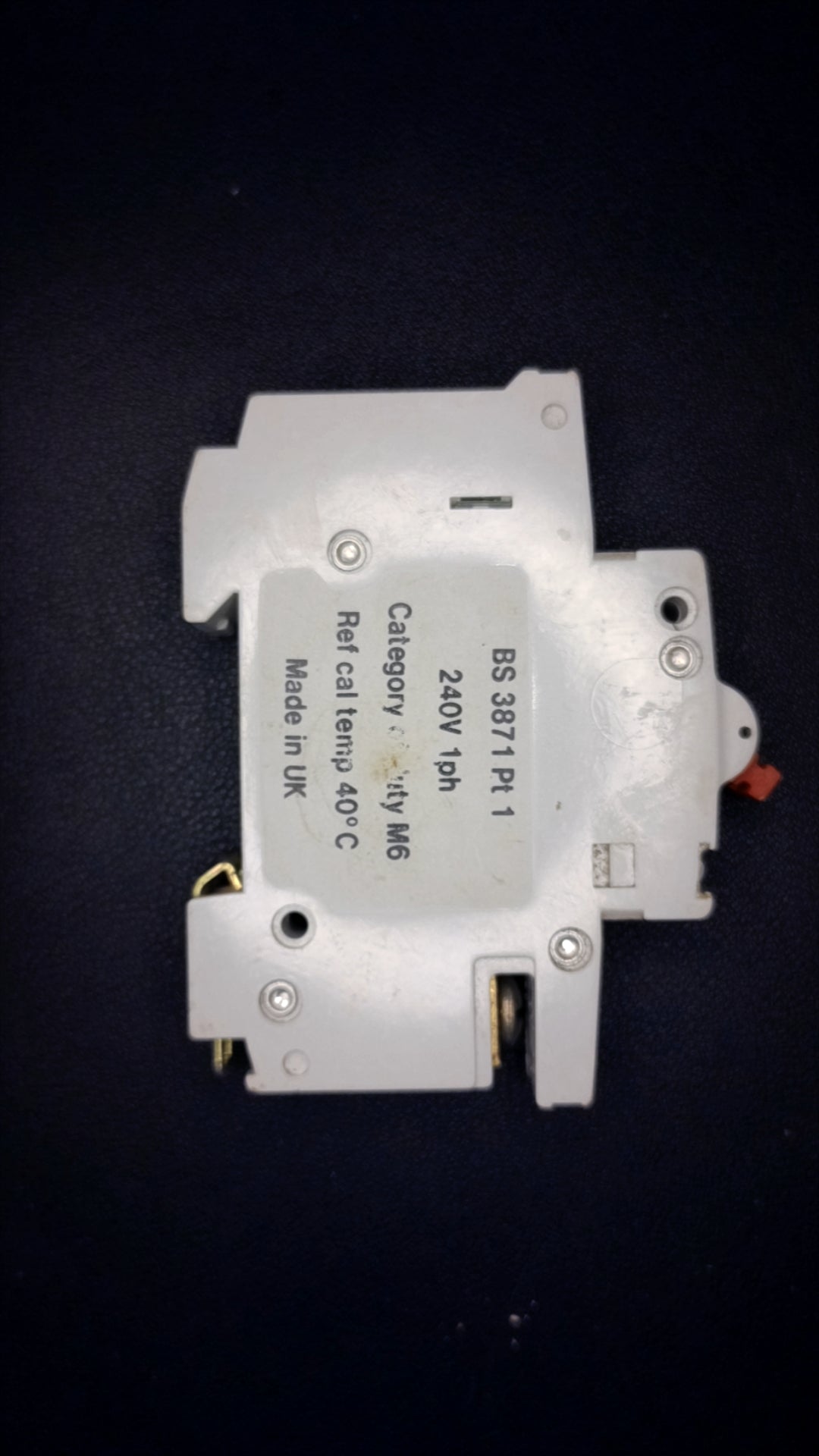 B32 Wylex NSB32 32A Red Switch Type 2 MCB