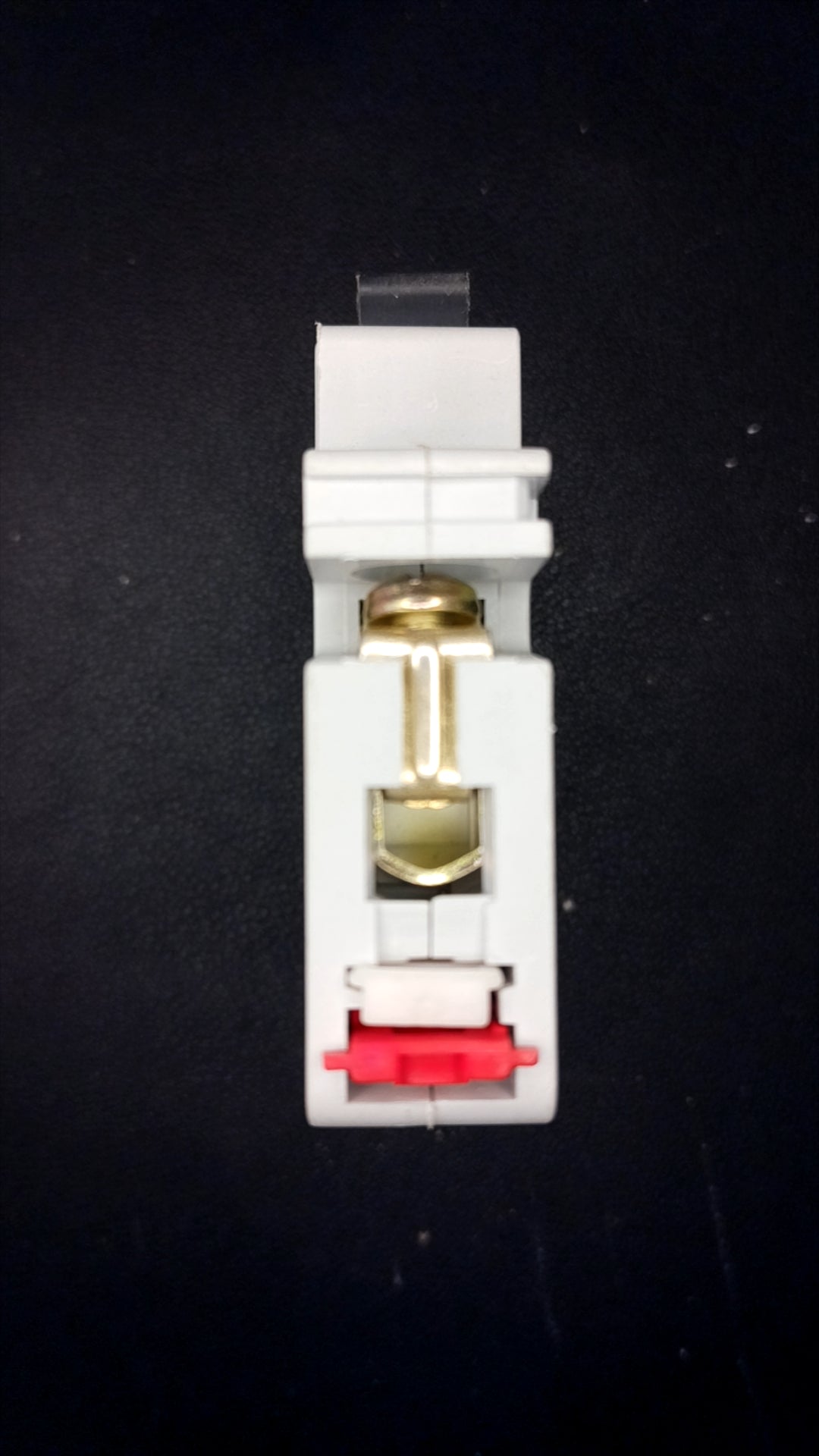 B32 Newlec NLMB132 32A Single Pole MCB