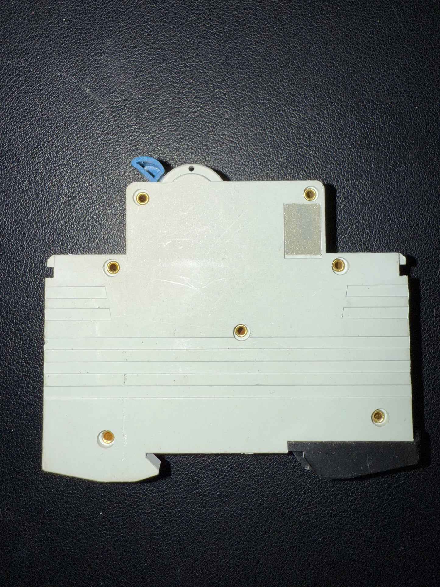 B32 Protek MCB-1b32 32A MCB (Single Pole)