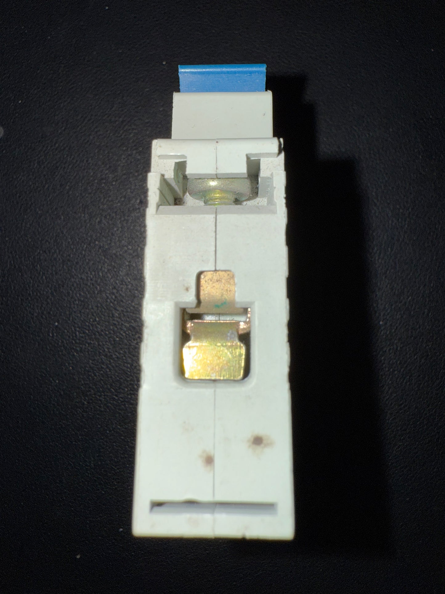 B6 Protek MCB-1B06 B6 6A MCB (1 Pole, 10000A Capacity)