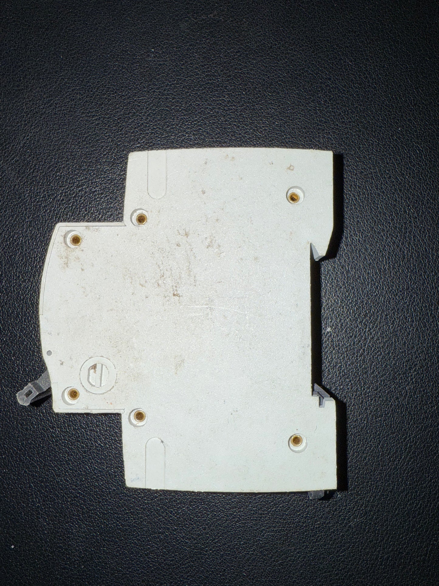 C16 BG BRITISH GENERAL CUMB16 (16A, 1 Pole, 6000A)