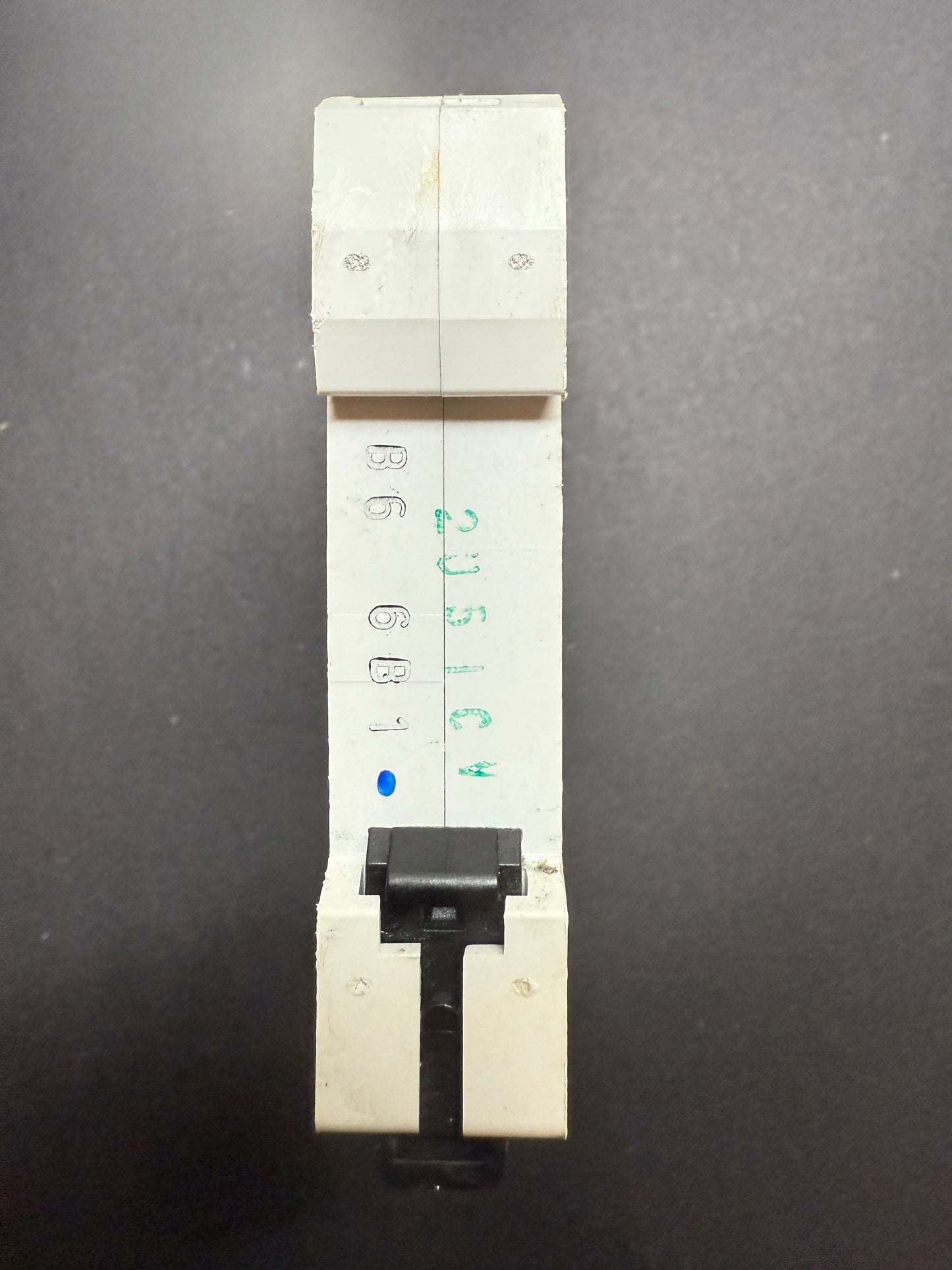 Contractum B32 MCB 7132B