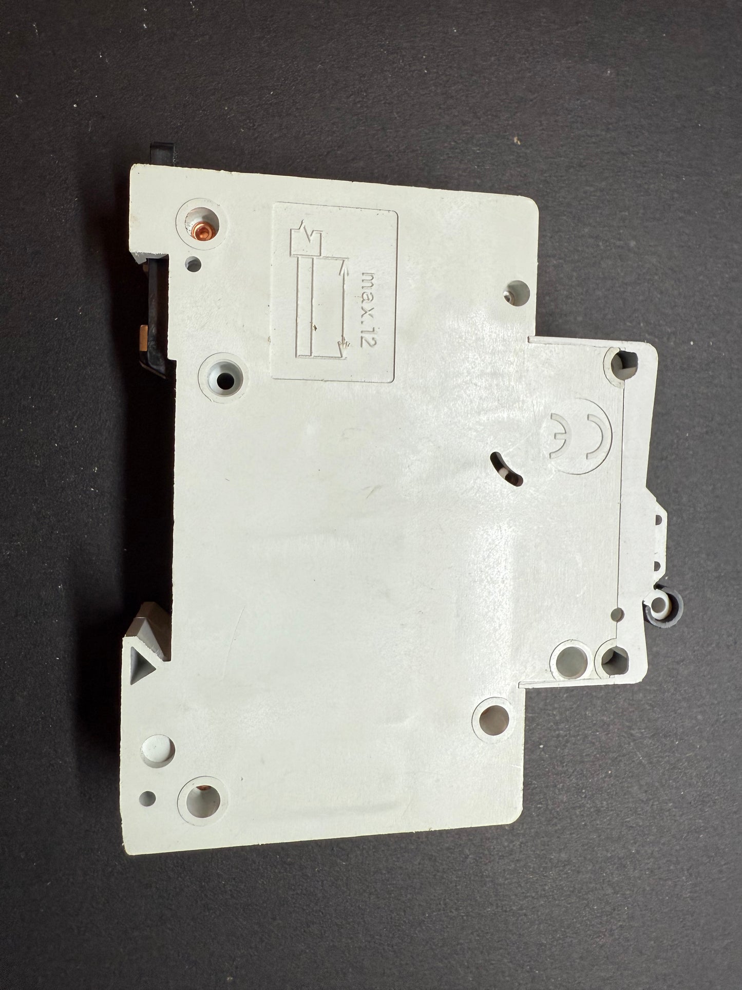 B40 Contactum 7140B MCB (1-Pole, 6000A)