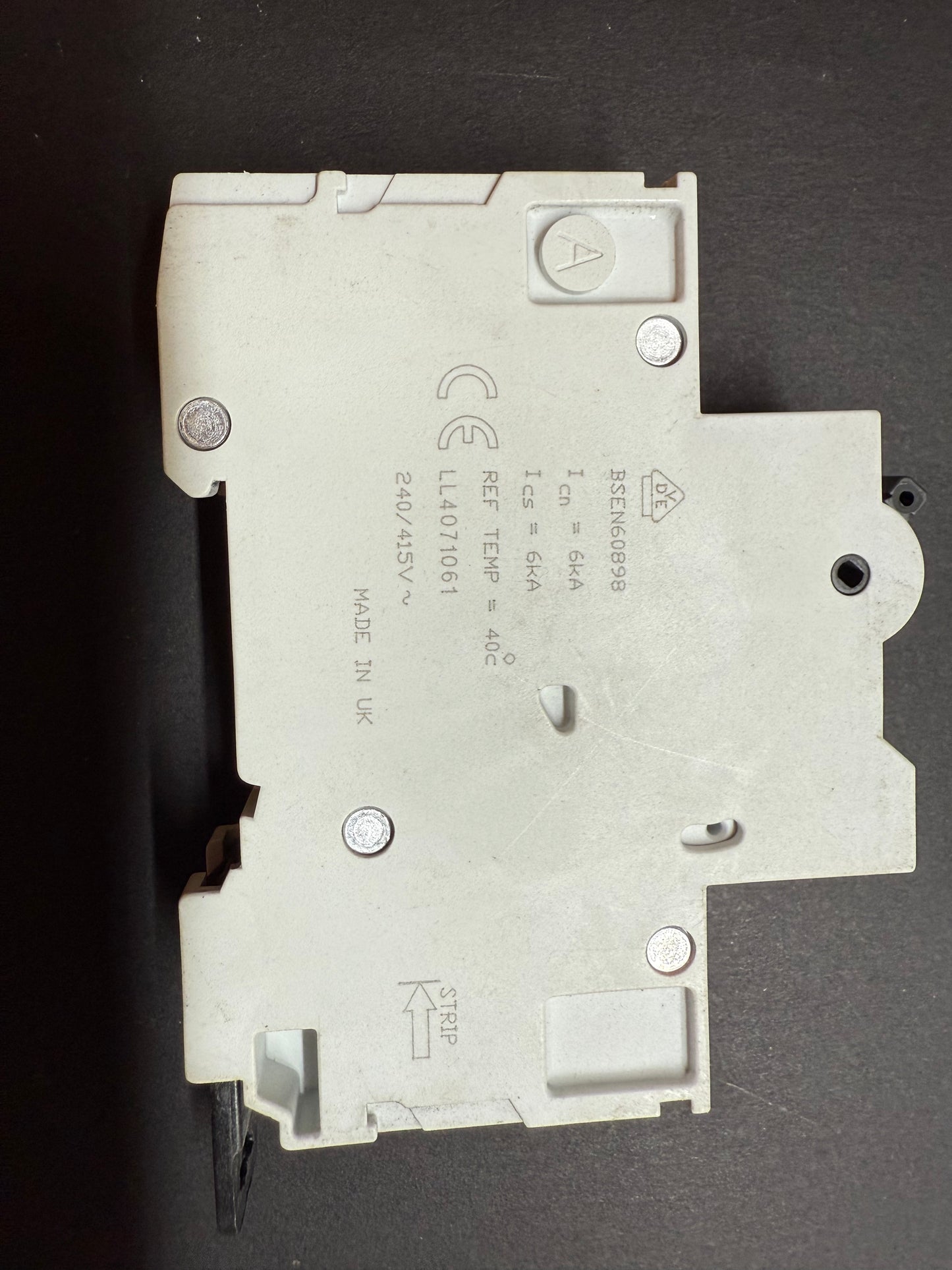 B6 MEM B6 MCB AD06B (Single Pole, 6A)