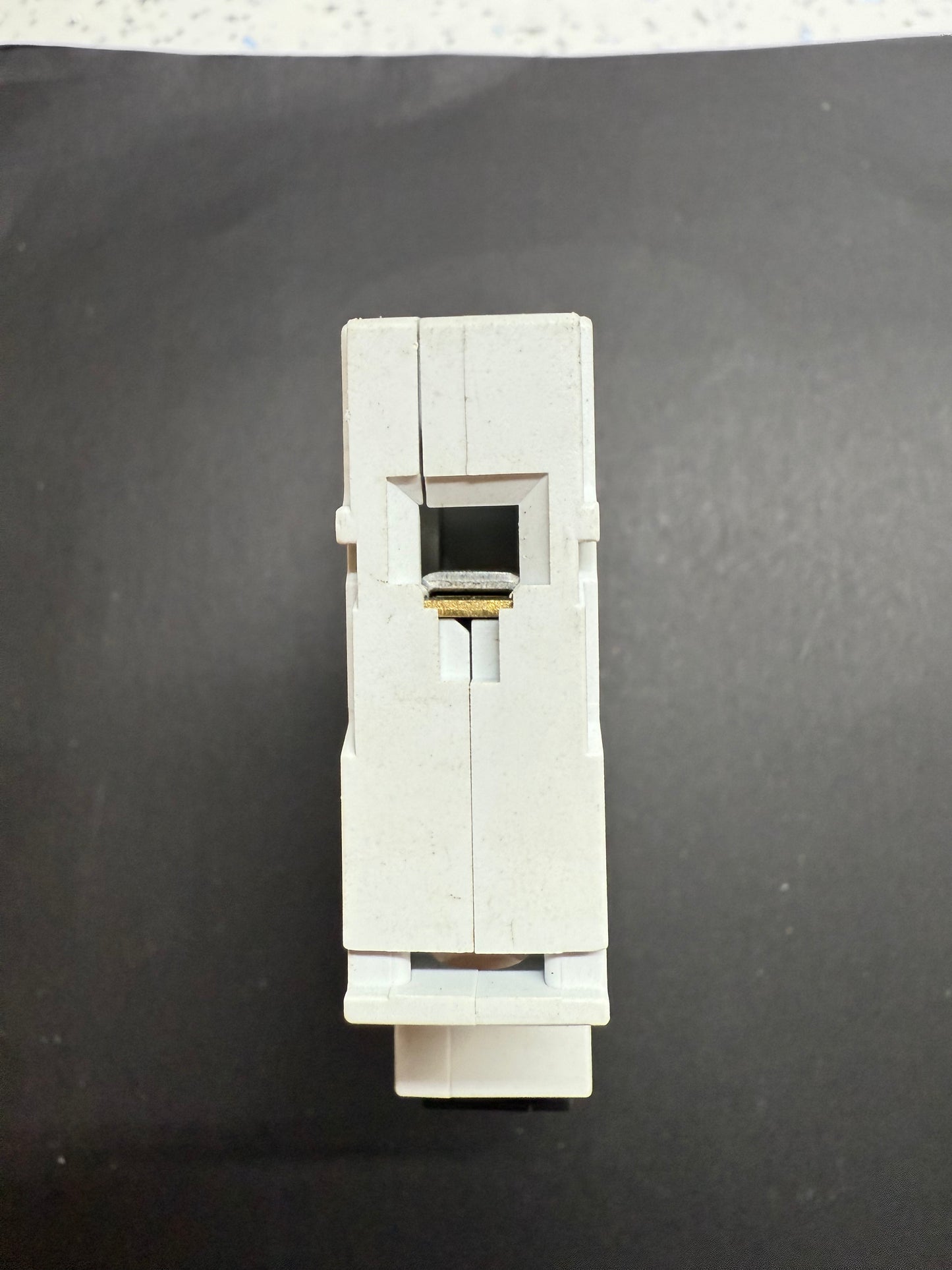 B6 MEM B6 MCB AD06B (Single Pole, 6A)