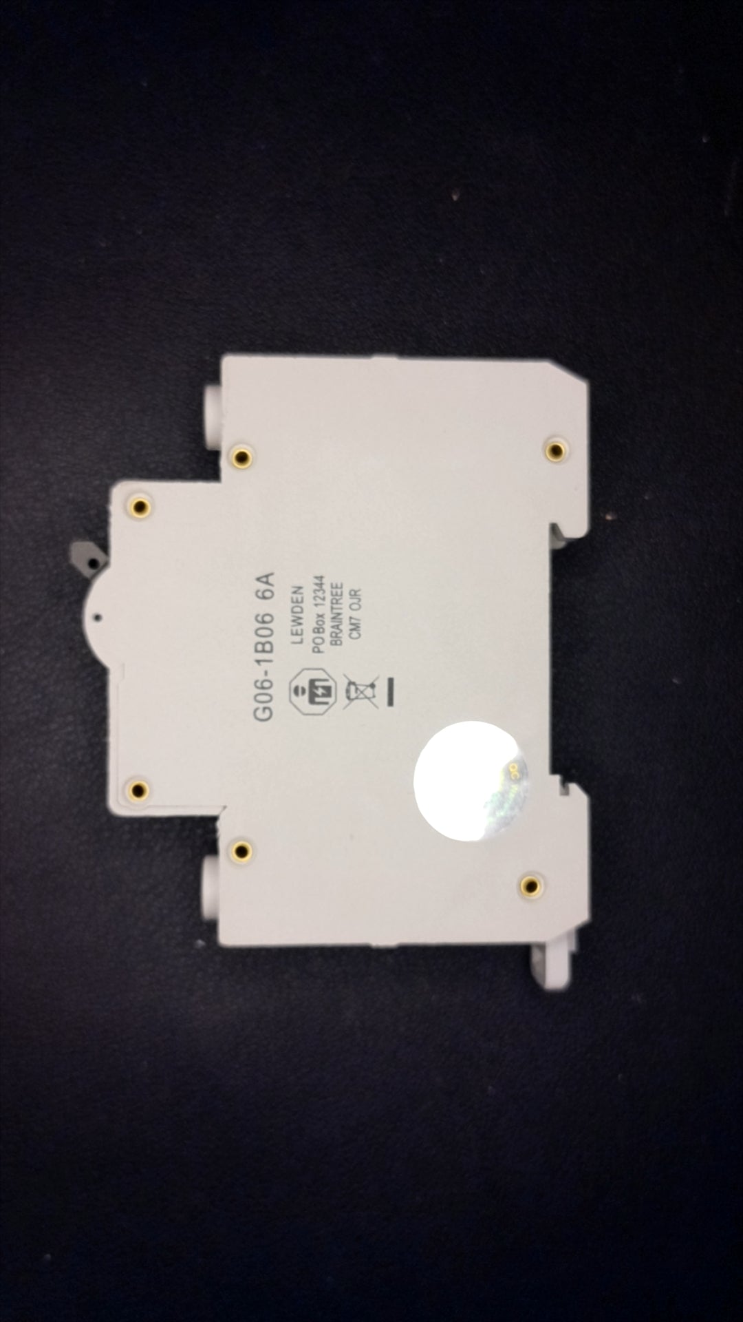 B6 Lewden b6 Circuit Breaker (G06-1b06)