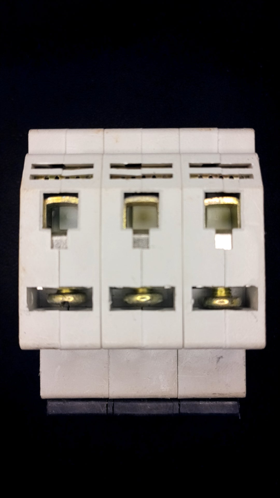 B63 Proteus 31063/3W MCB (63A, 3-Pole)