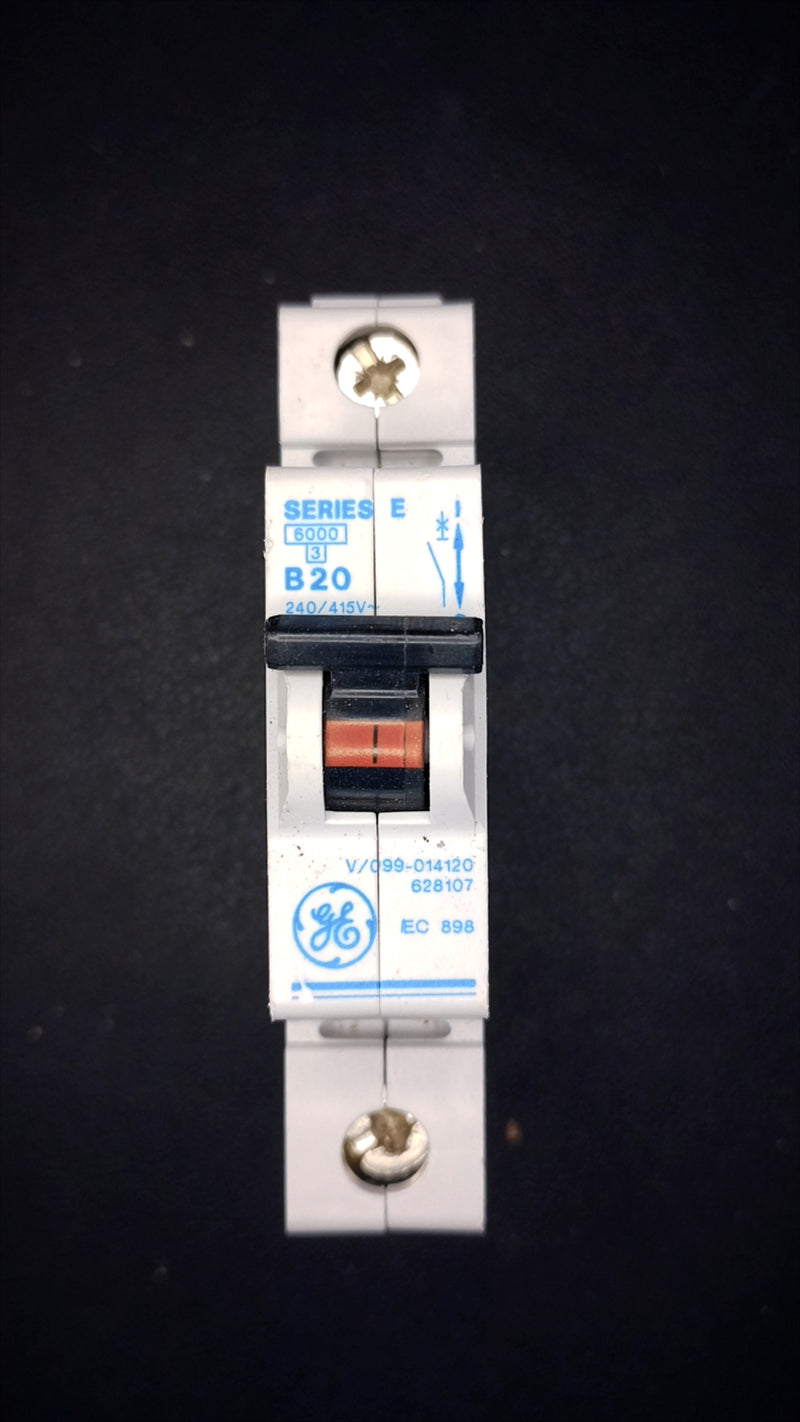 B20 Series E GE E9000 20A Circuit Breaker (V/099-014120 628107)