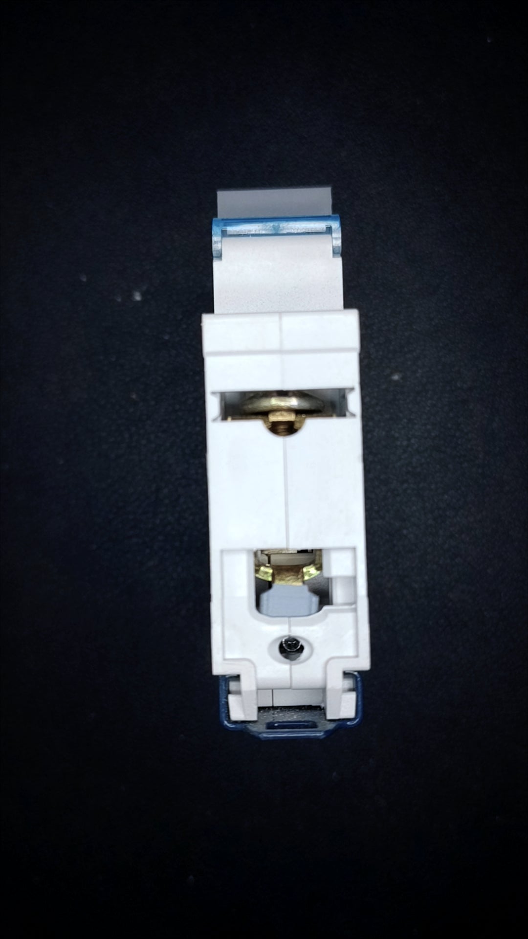 B32 Hager MTN132 32A Circuit Breaker (1 Pole, 6000A)