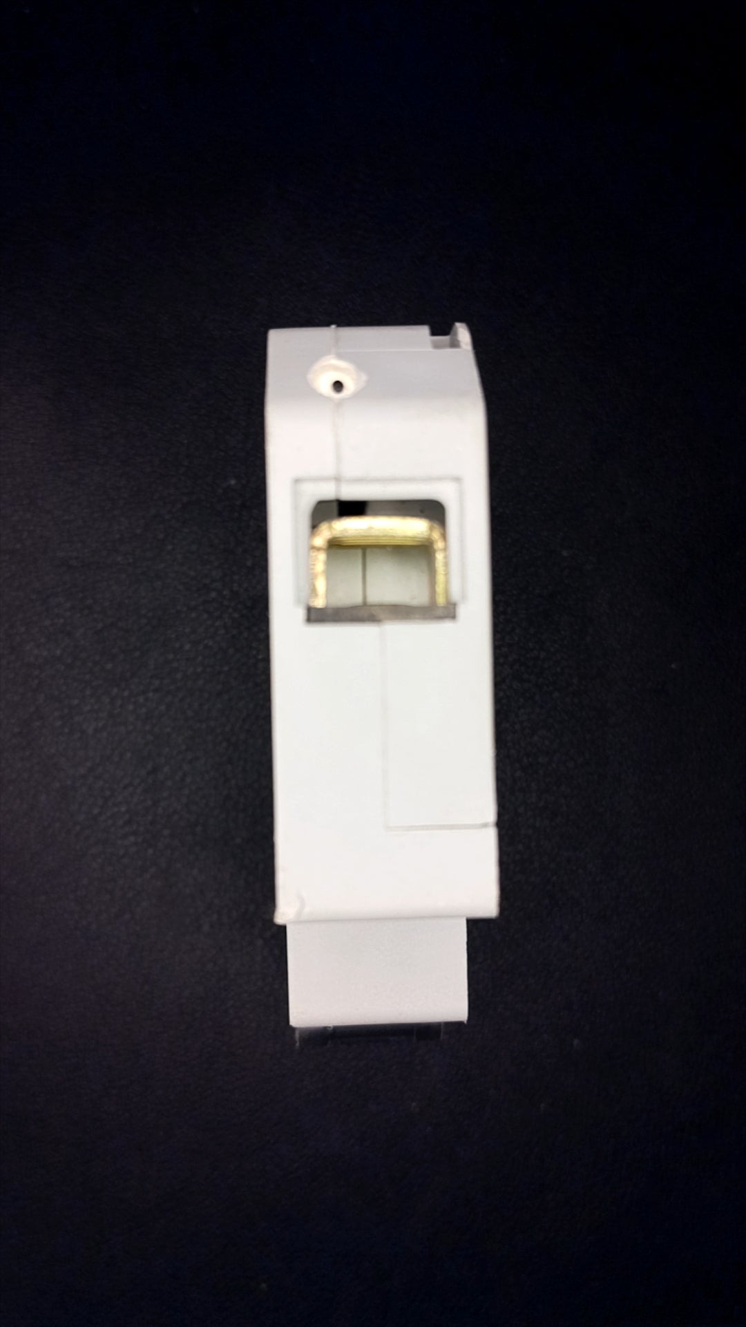 B10 Wylex NSB10 10A Series 3 MCB (center top terminal)