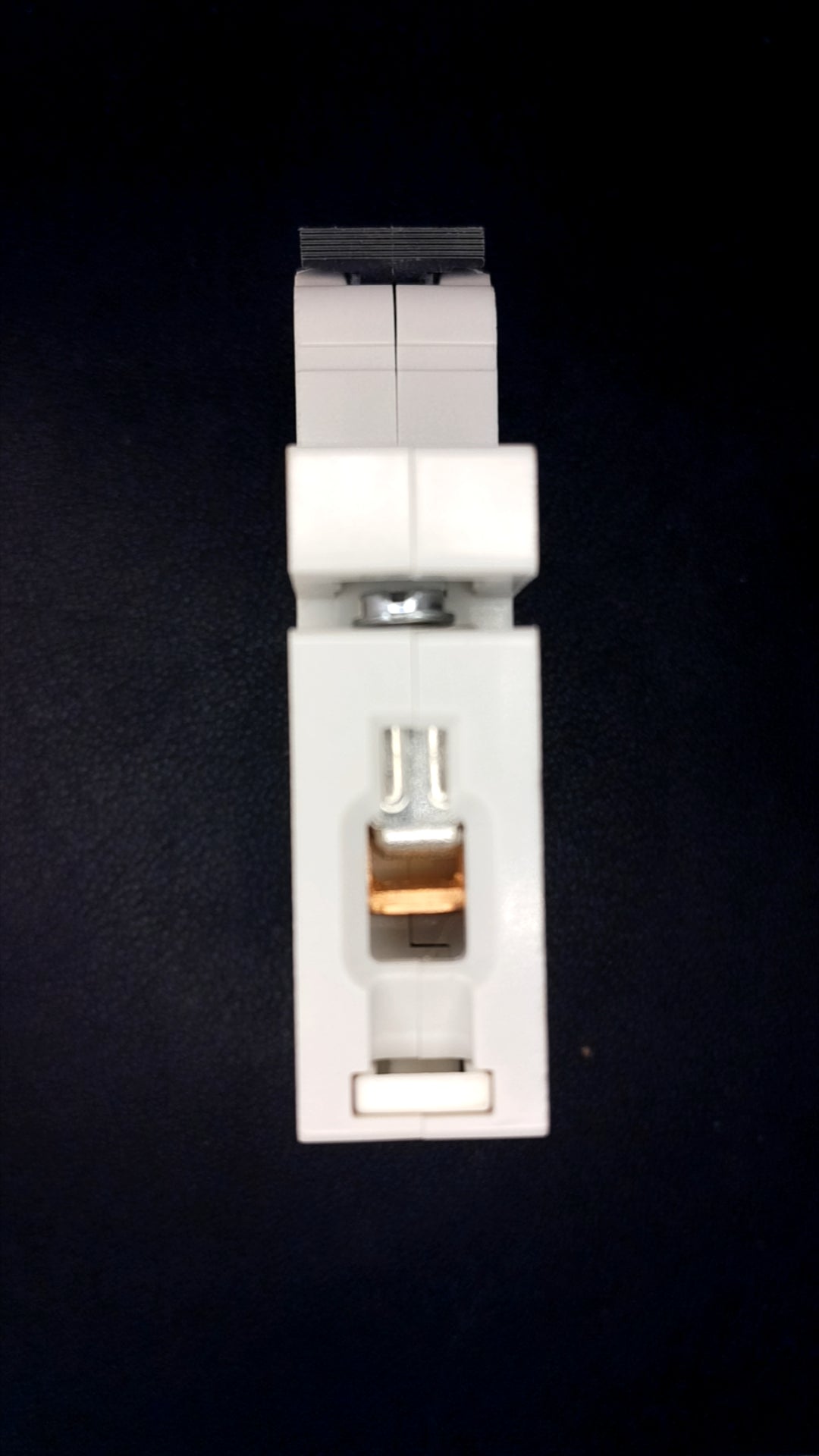 B16 Wylex NHXB16 16A Circuit Breaker (Single Pole, 6000A)