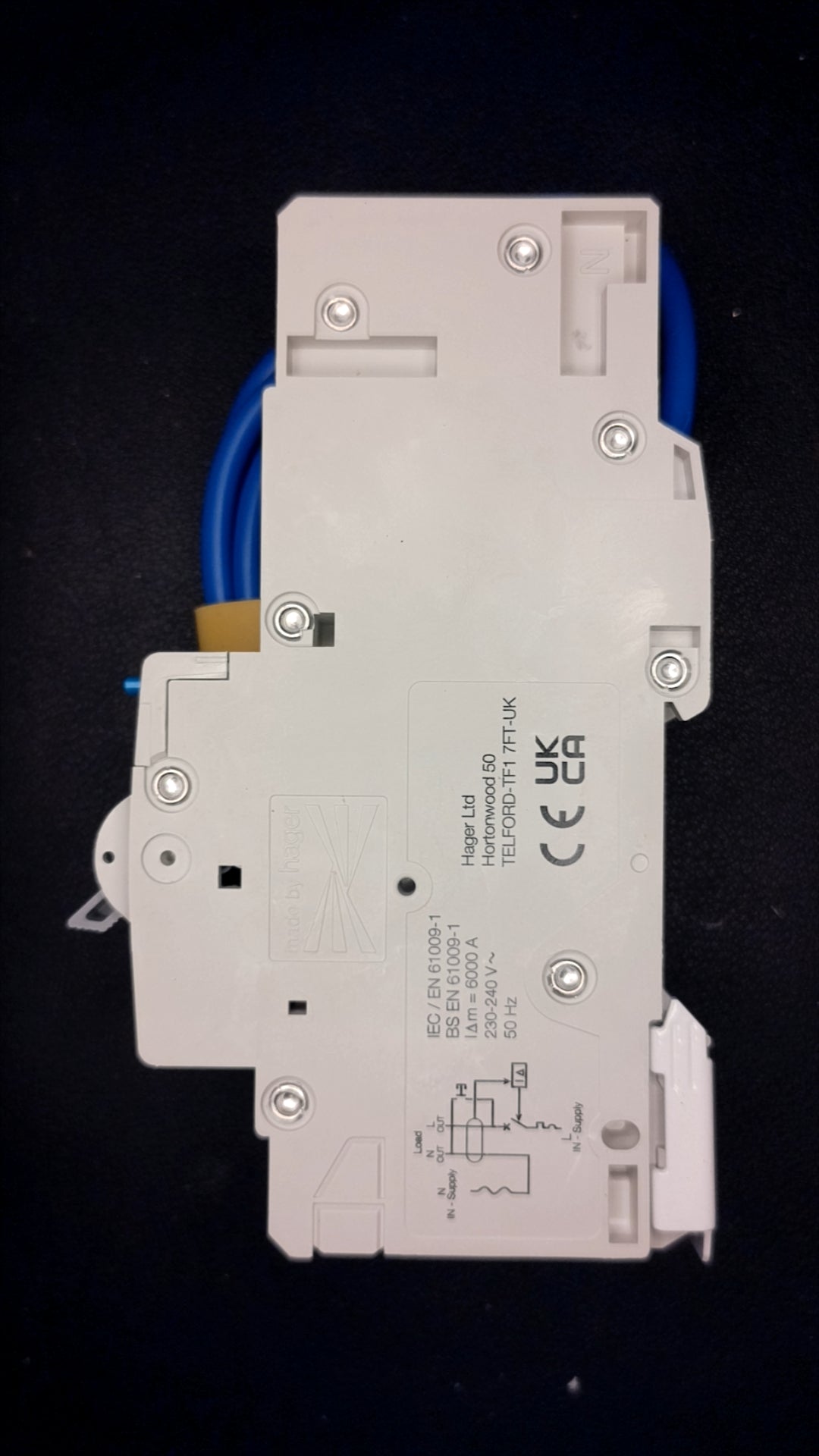 C32 Hager ADA132U 32 NEW