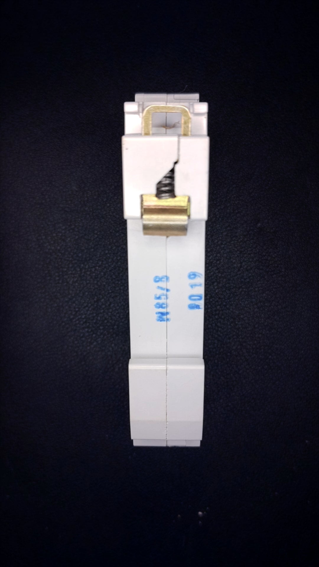 B32 Wylex NSB32 32A Single Pole MCB (Red Switch)
