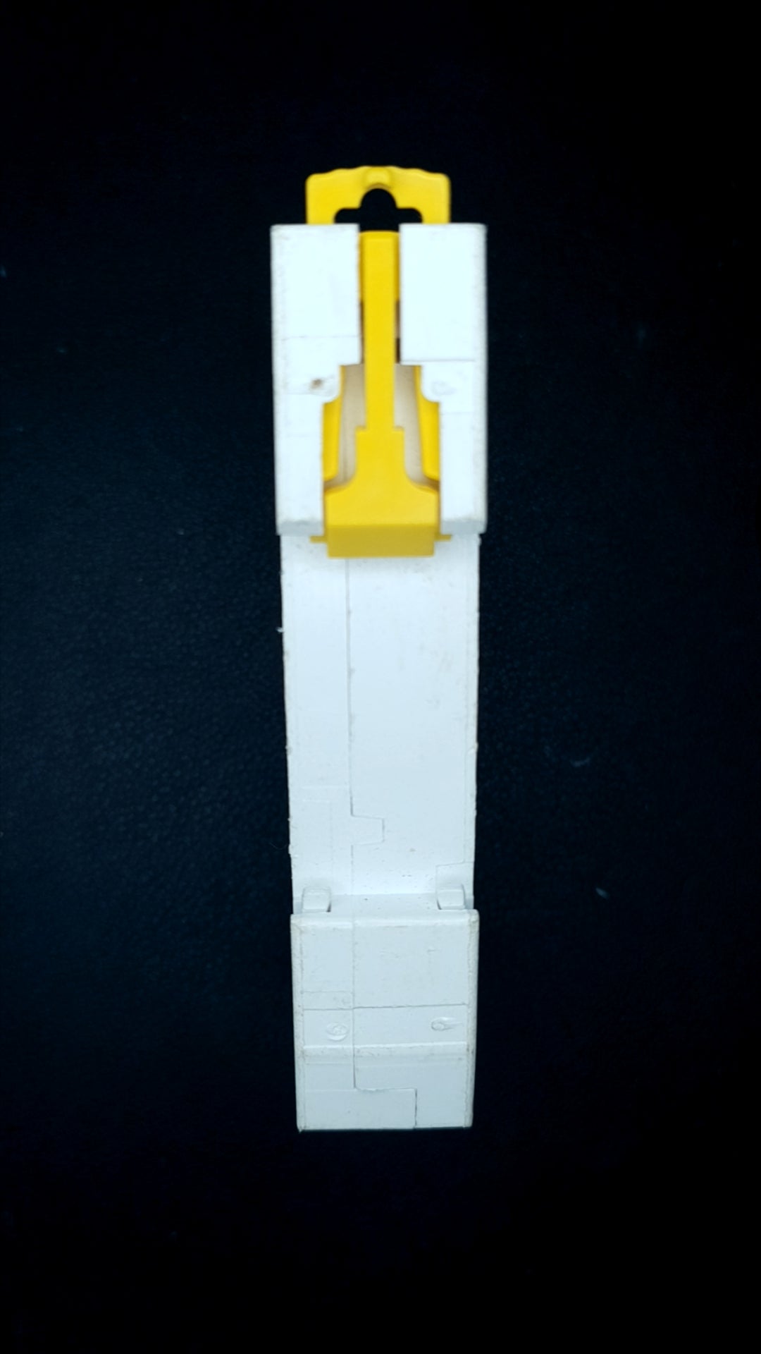 C32 Schneider Electric iC60H 32A Circuit Breaker (1 Pole, 6000A Breaking Capacity)