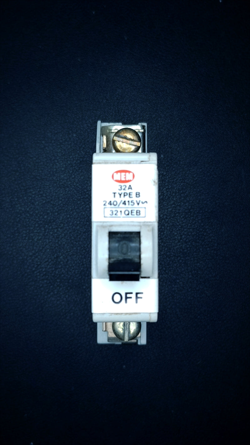 B32 MEM 321QEB 32A Circuit Breaker