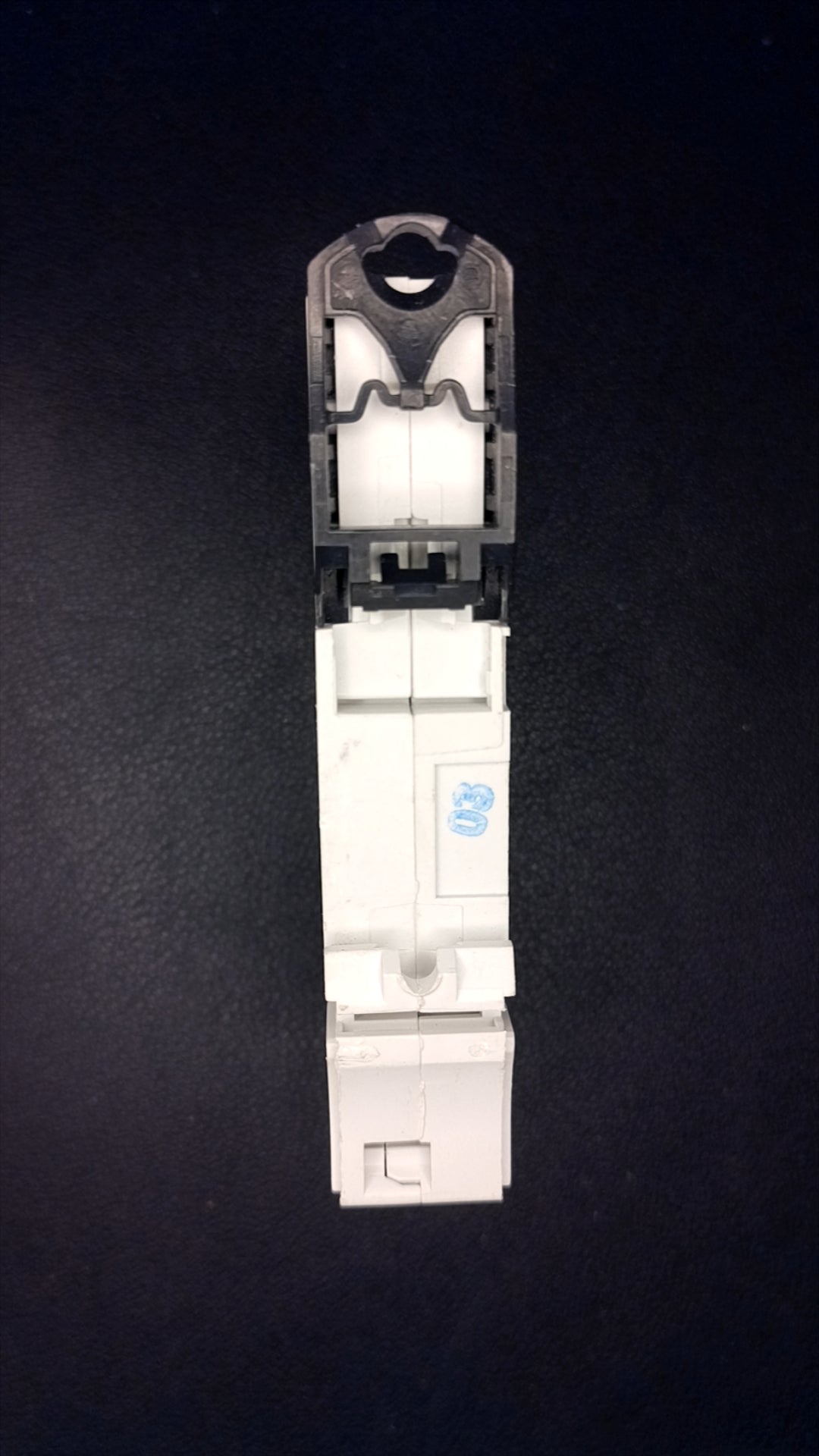 B6 Wylex NSB06 6A Series 2 MCB (Black Clip)