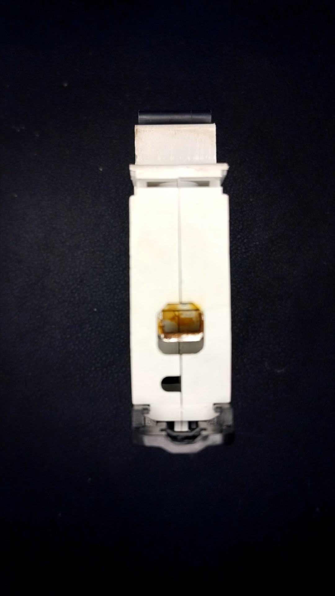 B6 Danson 6A Circuit Breaker (1 Pole, 6000A)