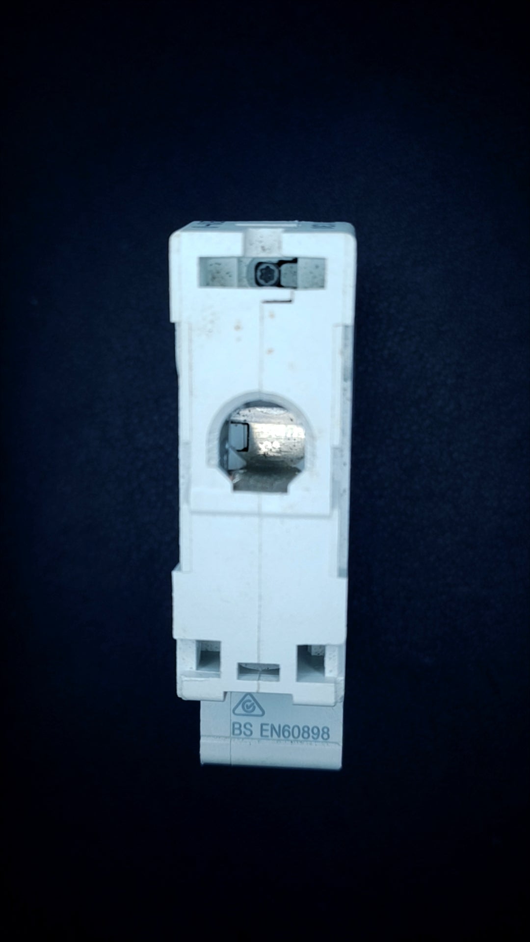 C32 Schneider Electric C60HC 32A Circuit Breaker