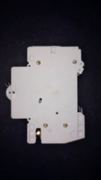 B20 Series E GE E9000 20A Circuit Breaker (V/099-014120 628107)