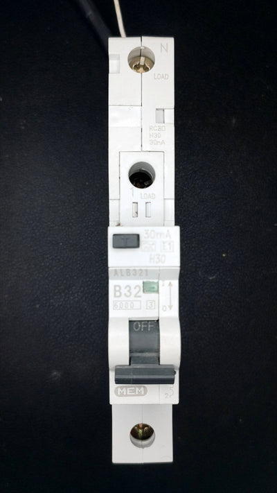 B32 MEM ALB321 32A RCBO (1 Pole, 6000A)