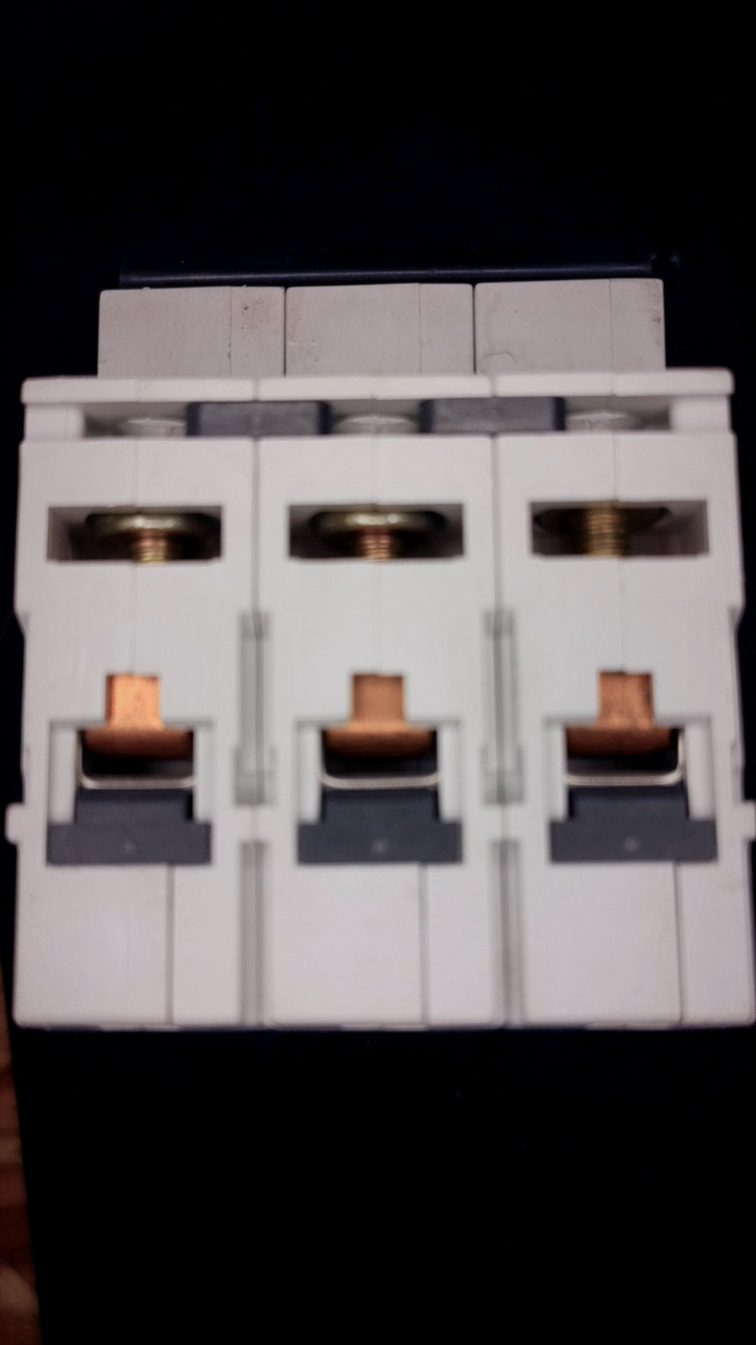 C32 MEMSHIELD 2 MCH332 32A Circuit Breaker