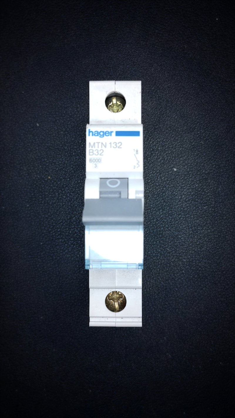 B32 Hager MTN132 32A Circuit Breaker (1 Pole, 6000A)