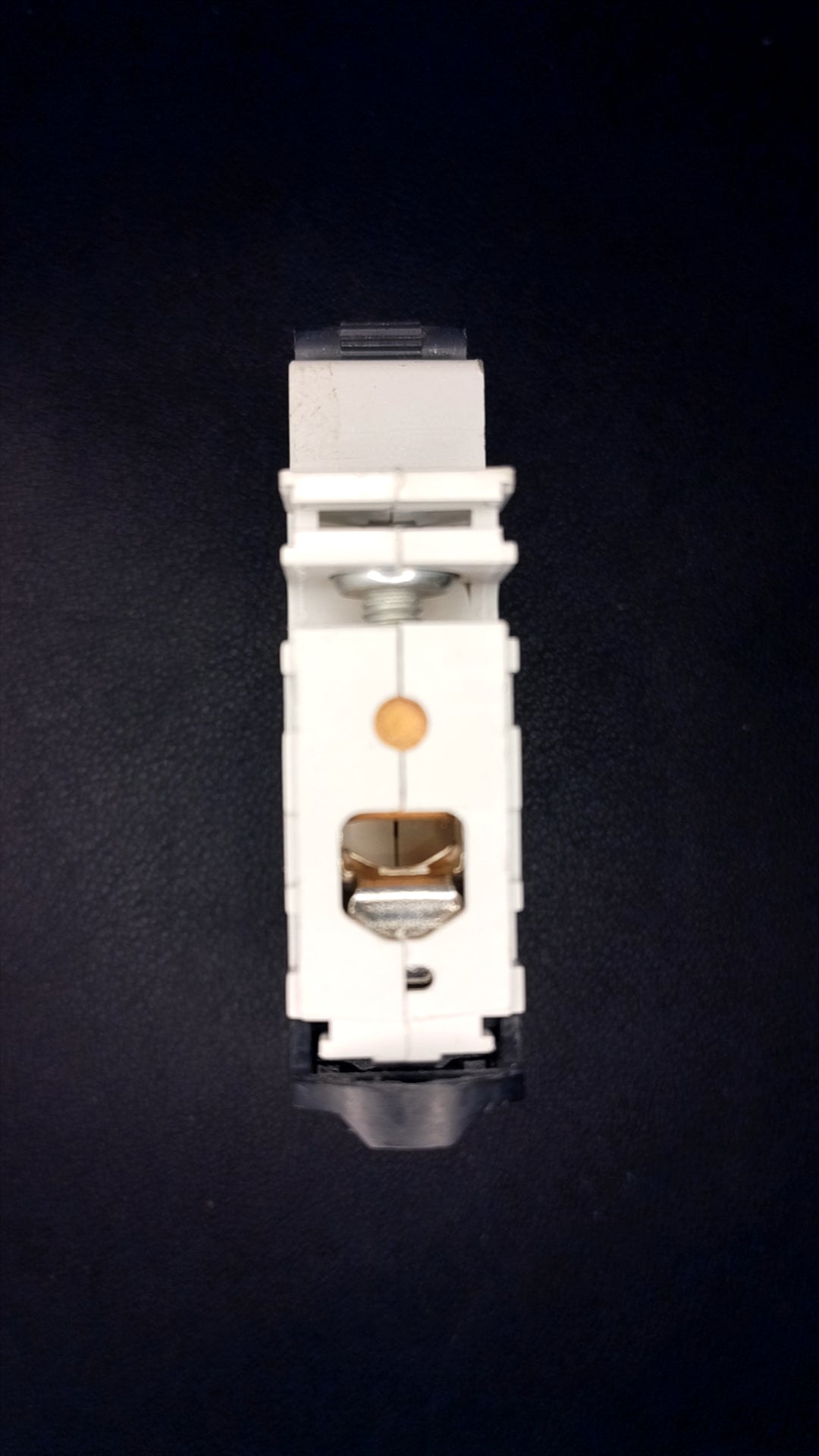 B6 Wylex NSB06 6A Series 2 MCB (Black Clip)